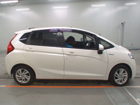 2014 Honda Fit Hybrid GP5[2]