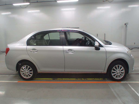 2014 Toyota Corolla Axio NZE164[2]