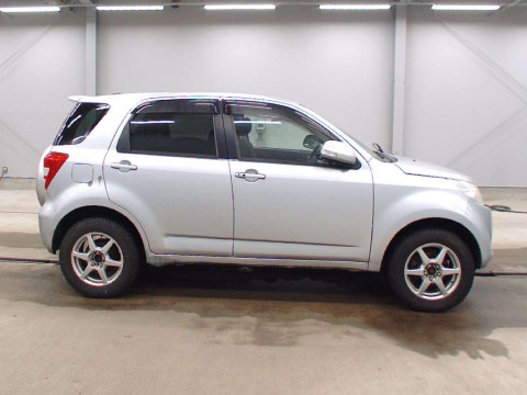 2006 Toyota Rush J210E[2]