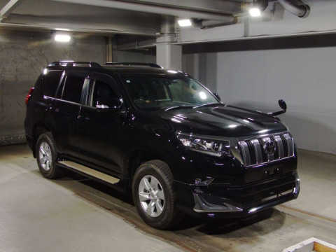 2021 Toyota Land Cruiser Prado TRJ150W[2]