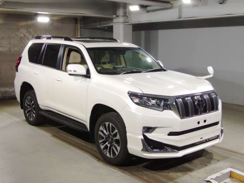 2023 Toyota Land Cruiser Prado TRJ150W[2]