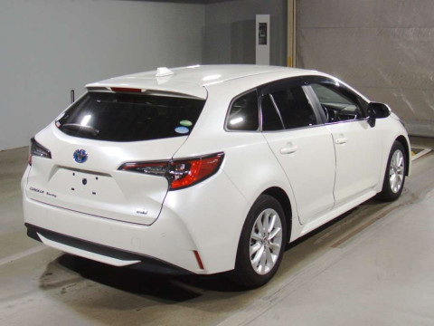 2020 Toyota Corolla Touring Wagon ZWE211W[1]