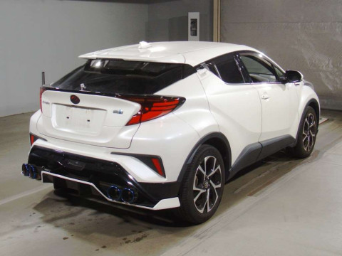 2020 Toyota C-HR ZYX11[1]