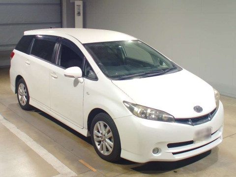 2010 Toyota Wish ZGE20W[2]