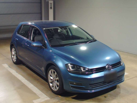 2014 Volkswagen Golf AUCPT[2]