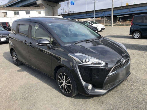 2017 Toyota Sienta NSP170G[2]