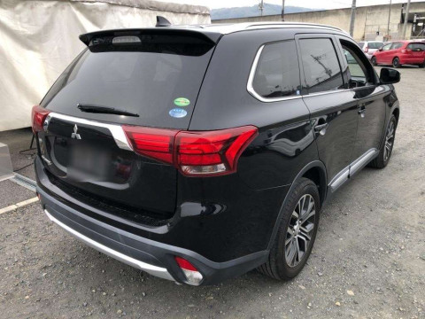 2015 Mitsubishi Outlander GF7W[1]