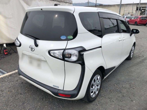 2016 Toyota Sienta NSP170G[1]