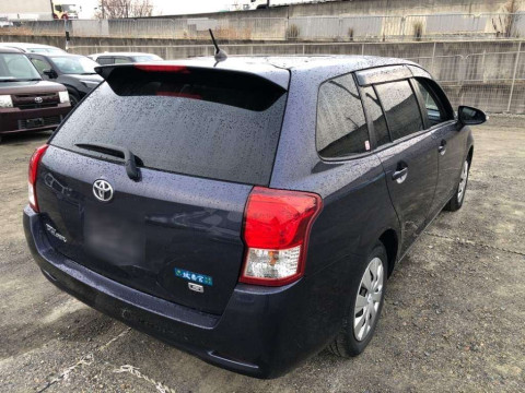 2013 Toyota Corolla Fielder NZE161G[1]