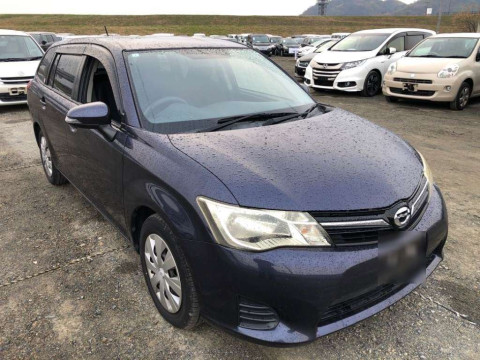 2013 Toyota Corolla Fielder NZE161G[2]