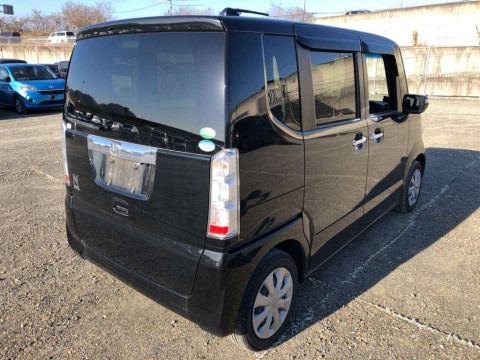 2016 Honda N-BOX JF1[1]