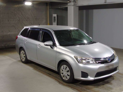 2014 Toyota Corolla Fielder NKE165G[2]