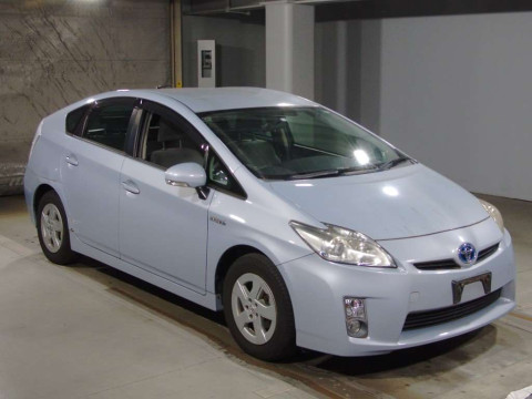 2010 Toyota Prius ZVW30[2]