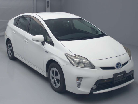 2012 Toyota Prius ZVW30[2]