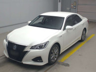 2016 Toyota Crown Hybrid