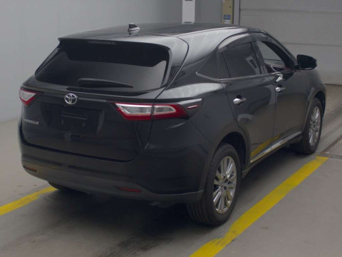 2015 Toyota Harrier ZSU60W[1]