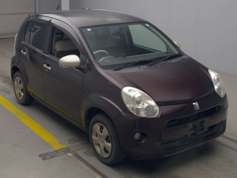 2010 Toyota Passo KGC30[2]