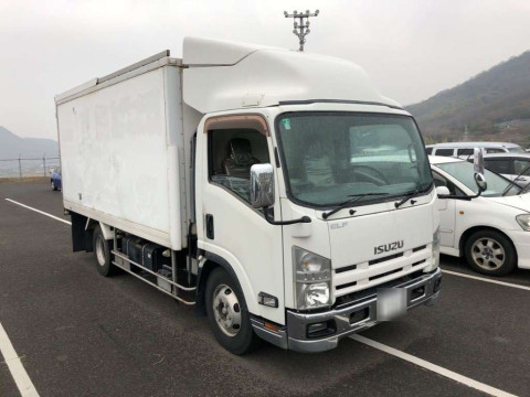 2013 Isuzu Elf Truck NPR85YN[2]