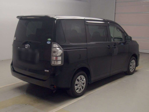 2012 Toyota Voxy ZRR70G[1]