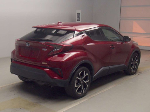 2018 Toyota C-HR ZYX10[1]