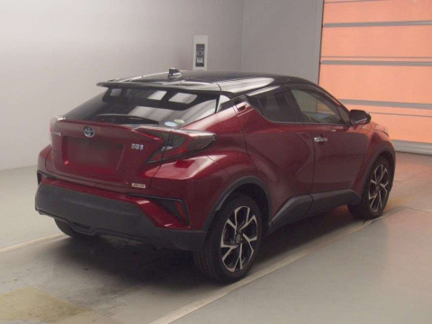 2017 Toyota C-HR ZYX10[1]