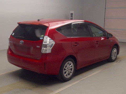 2012 Toyota Prius alpha ZVW40W[1]