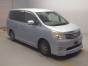 2010 Toyota Noah