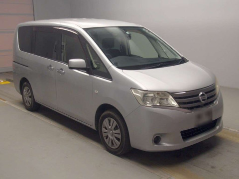 2012 Nissan Serena C26[2]