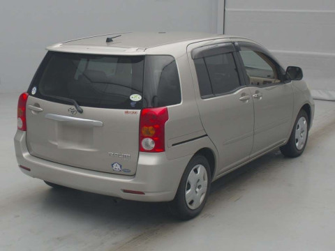 2004 Toyota Raum NCZ25[1]