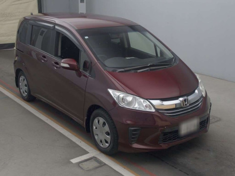 2014 Honda Freed GB3[2]