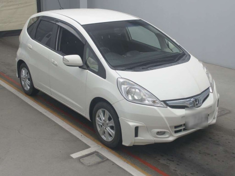 2011 Honda Fit Hybrid GP1[2]