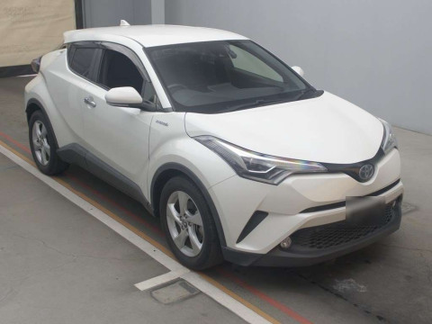 2018 Toyota C-HR ZYX10[2]