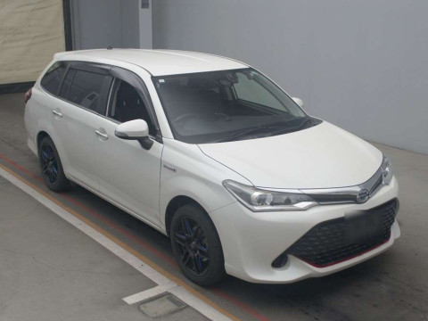 2017 Toyota Corolla Fielder NKE165G[2]