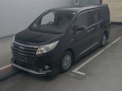 2014 Toyota Noah ZWR80G[0]