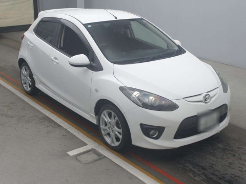 2010 Mazda Demio DE5FS[2]