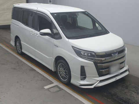 2017 Toyota Noah ZWR80W[2]