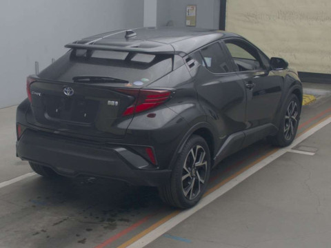 2020 Toyota C-HR ZYX11[1]