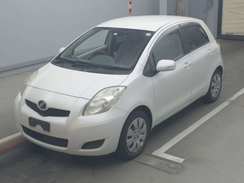 2010 Toyota Vitz SCP90[0]