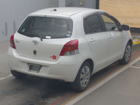 2010 Toyota Vitz SCP90[1]