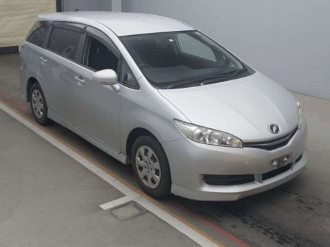 2012 Toyota Wish ZGE20G[2]