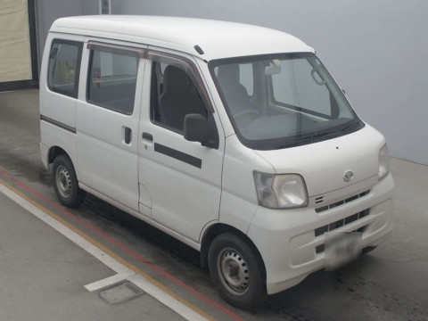 2015 Daihatsu Hijet Cargo S331V[2]