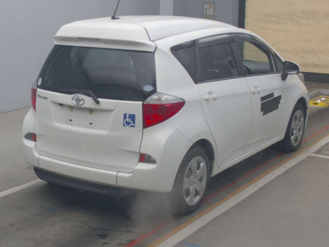 2011 Toyota Ractis NSP122[1]