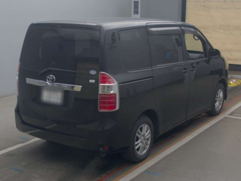 2008 Toyota Noah ZRR70G[1]