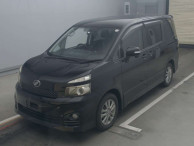 2010 Toyota Voxy