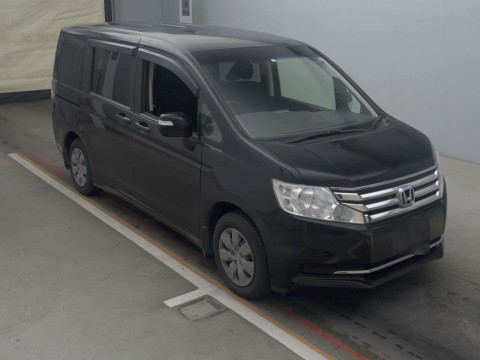 2014 Honda Step WGN RK1[2]