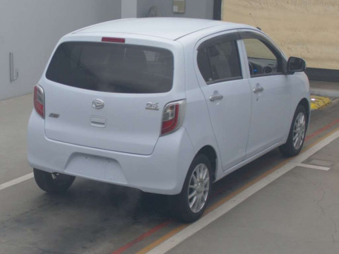 2011 Daihatsu Mira es LA300S[1]