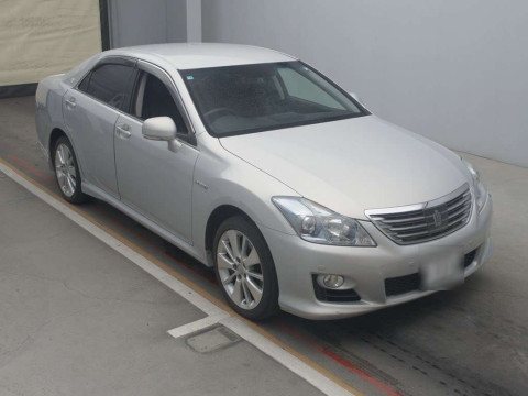 2008 Toyota Crown Hybrid GWS204[2]