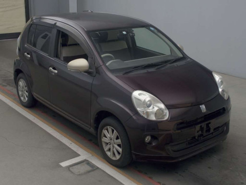 2011 Toyota Passo KGC30[2]