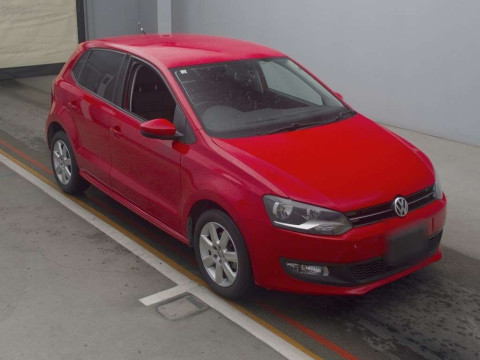 2014 Volkswagen Polo 6RCBZ[2]