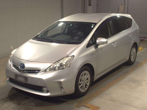 2014 Toyota Prius alpha ZVW41W[0]